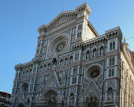 Die romanisch gotische kathedrale santa maria del fiore florenz foto