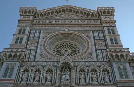 Ein detail bei der dom von florenz foto