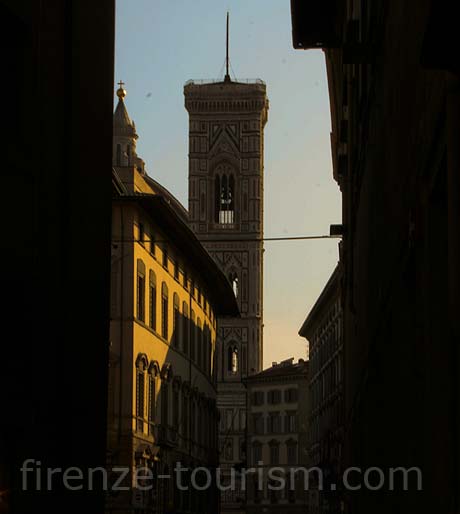 Gegen der dom von florenz foto