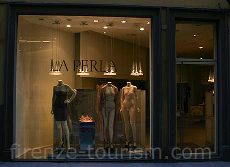 La perla fashion house Florence photo