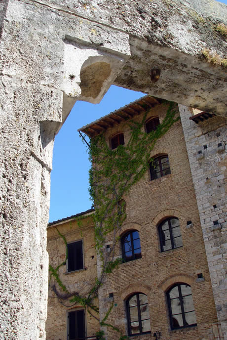 San gimignano medieval city in tuscany photo