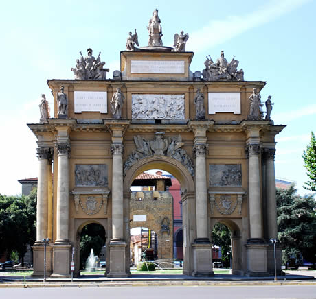 Triumphal arch in Florence photo