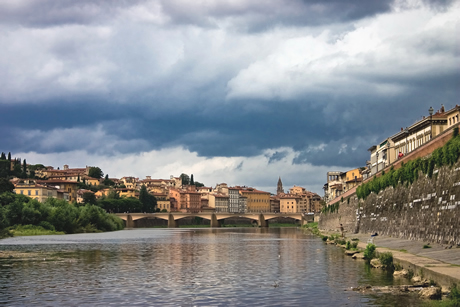 El rio arno en Florencia foto