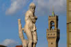 La Statue Inverno Sur Le Pont Ponte Di Santa Trinita à Florence