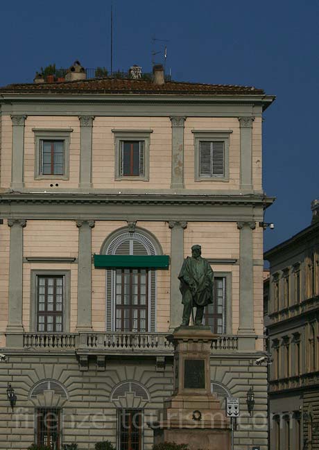 Monumento a Firenze foto